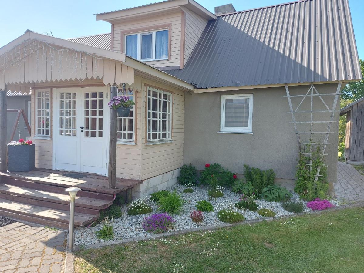 Adu-Jaani Kodumajutus Bed & Breakfast Matja Bagian luar foto