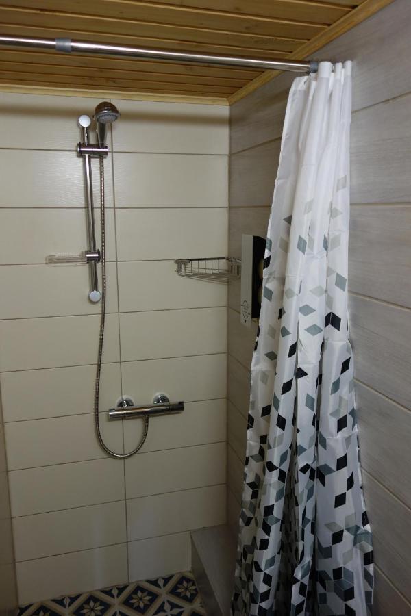 Adu-Jaani Kodumajutus Bed & Breakfast Matja Bagian luar foto